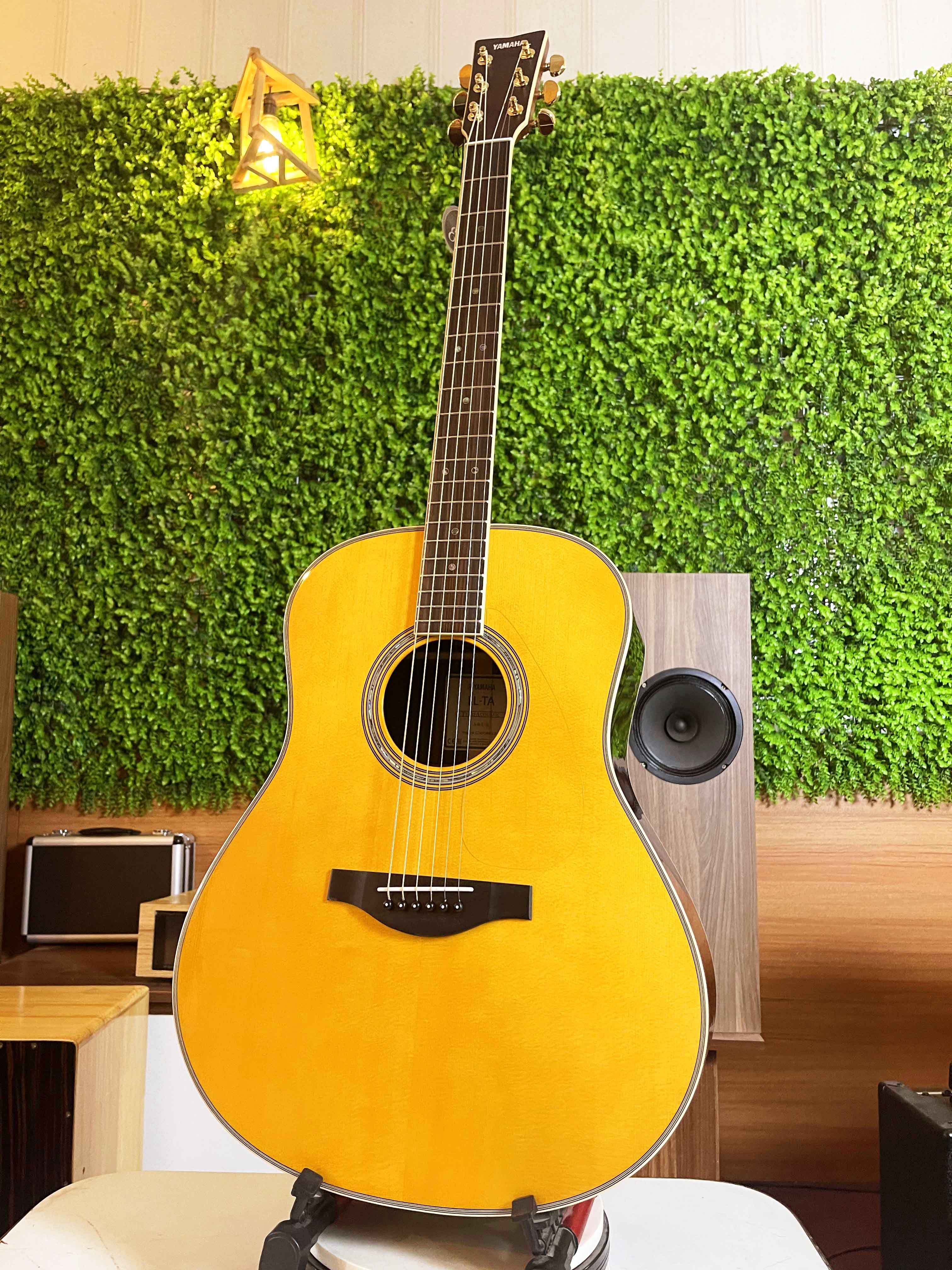 Đàn Guitar Acoustic Yamaha LL-TA (hàng chính hãng)