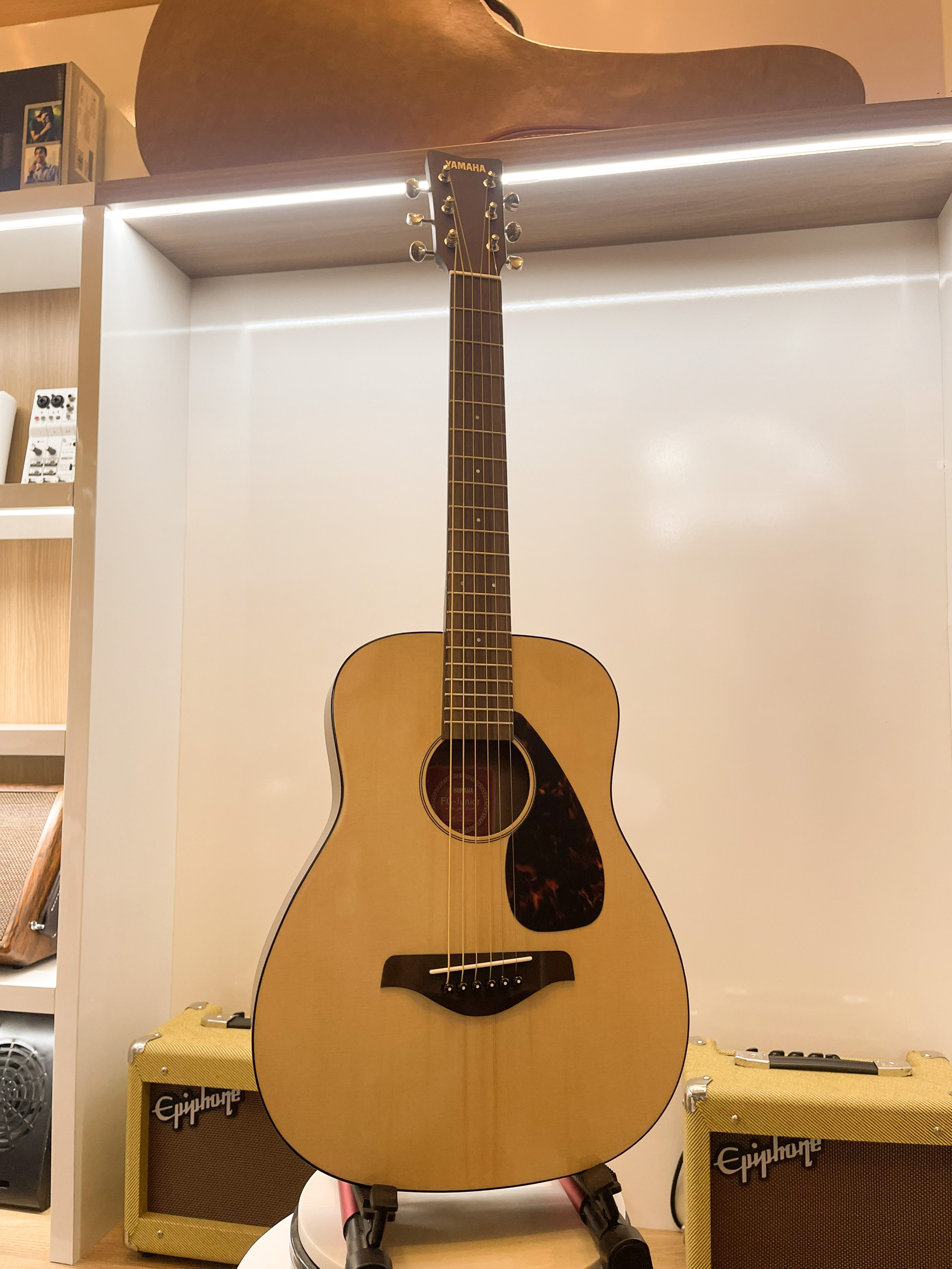 Đàn Guitar Acoustic Yamaha JR2 Size 3/4